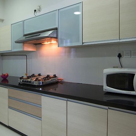 Amanora Park Town Bed & Breakfast ปูเน่ ภายนอก รูปภาพ