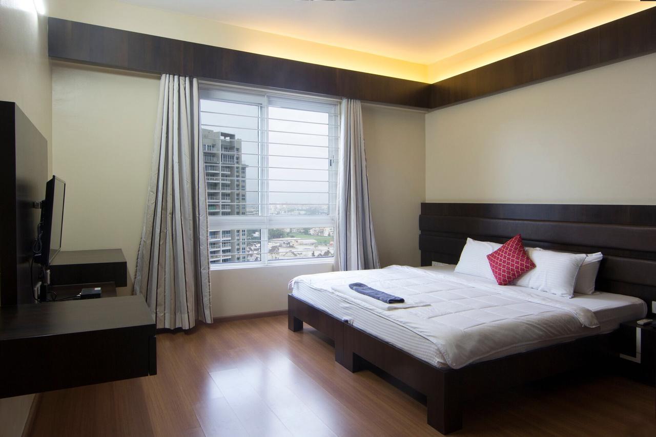 Amanora Park Town Bed & Breakfast ปูเน่ ภายนอก รูปภาพ