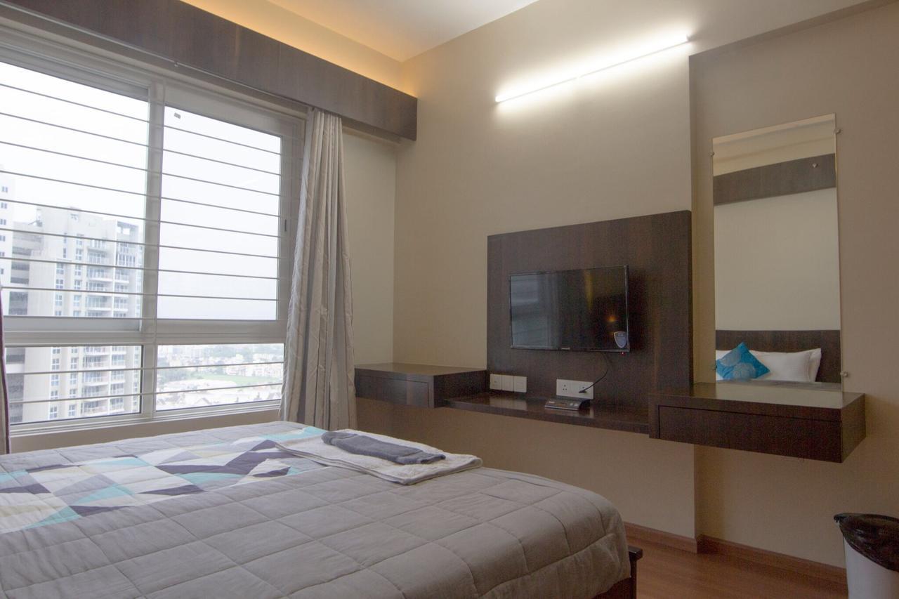 Amanora Park Town Bed & Breakfast ปูเน่ ภายนอก รูปภาพ
