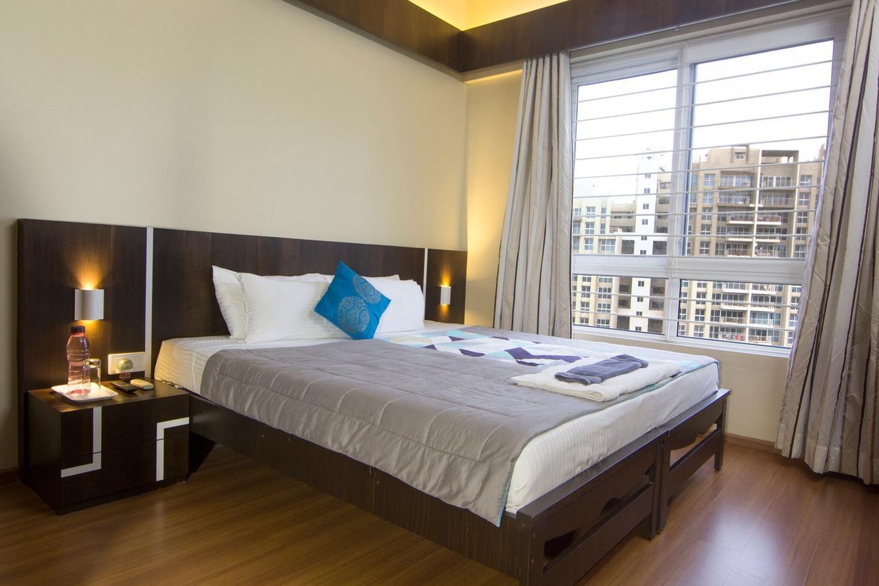 Amanora Park Town Bed & Breakfast ปูเน่ ภายนอก รูปภาพ